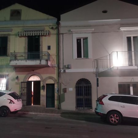 La Puteka Short Rent Nel Cuore Di Vasto Luaran gambar