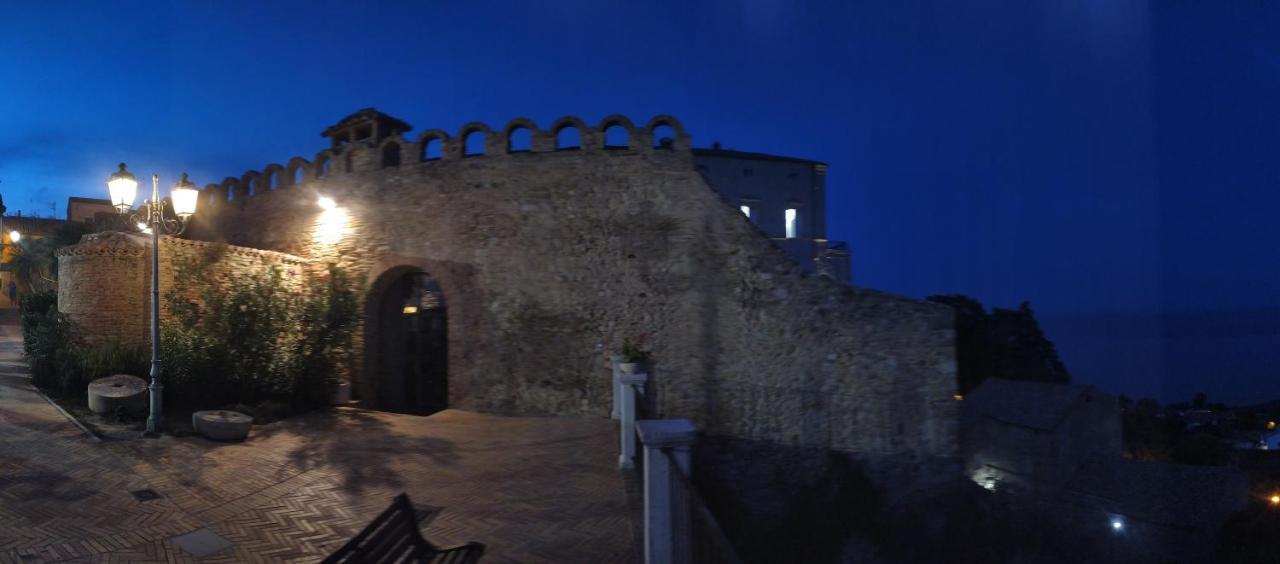 La Puteka Short Rent Nel Cuore Di Vasto Luaran gambar